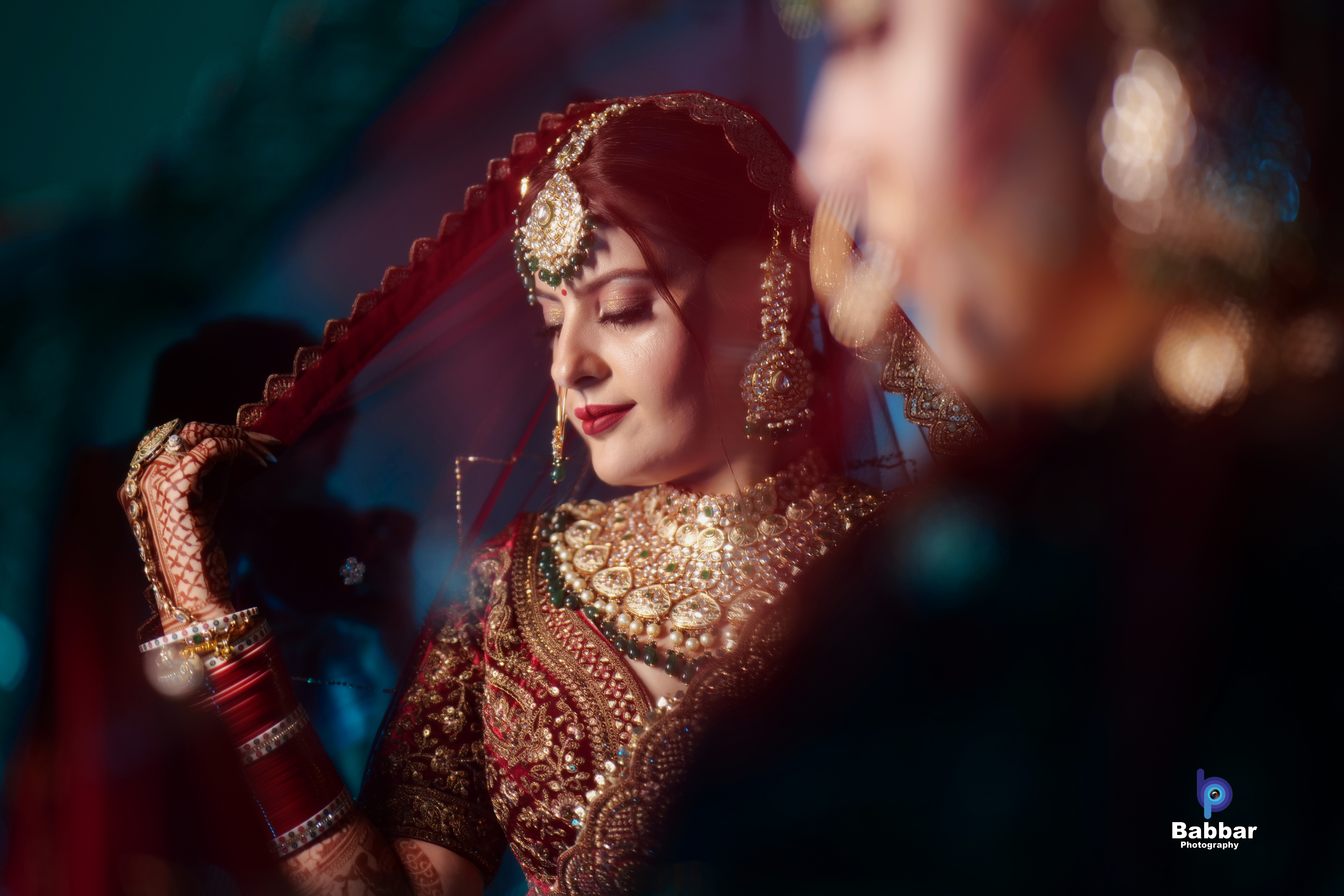 wedding photo bride lehenga